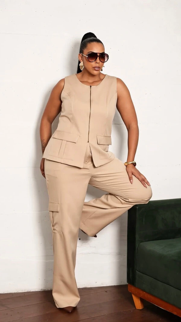 calca alfaiataria reta cargo bianca upper