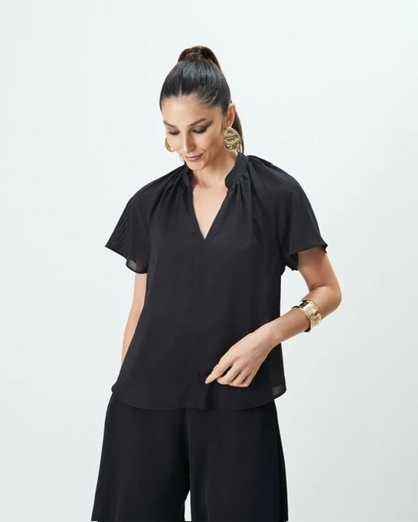 blusa com franzidos crepe quebela