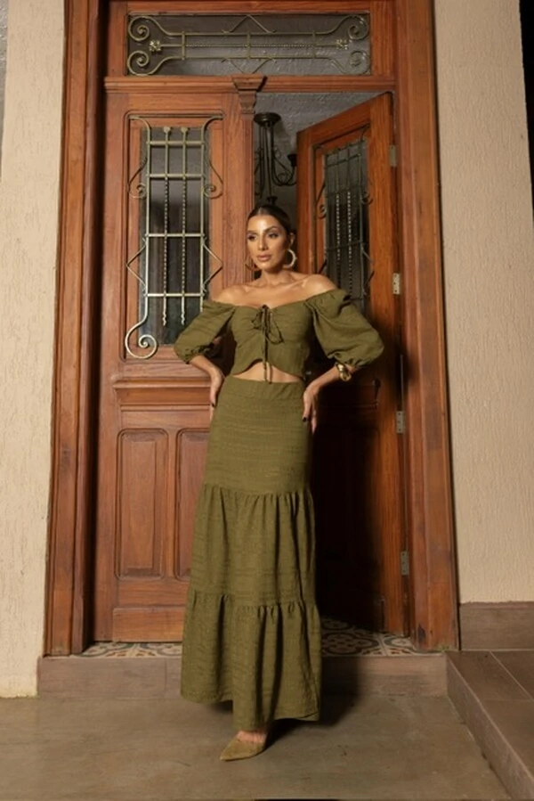 pre venda conjunto cropped cigana+ saia longa 3 marias season divas