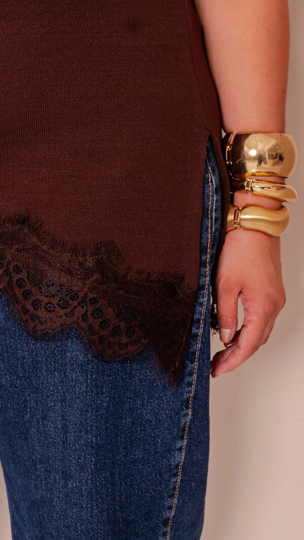 Blusa em tricot modal assimetrica com renda planet