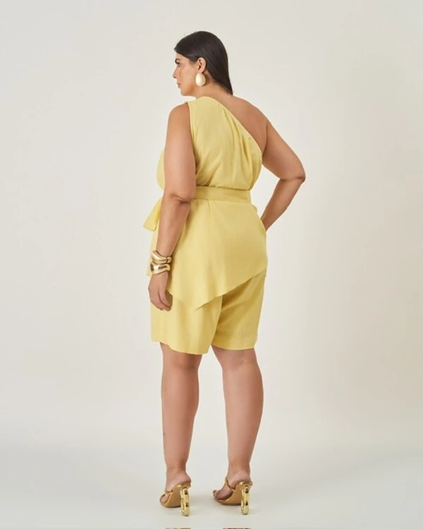 blusa um ombro amber kayla