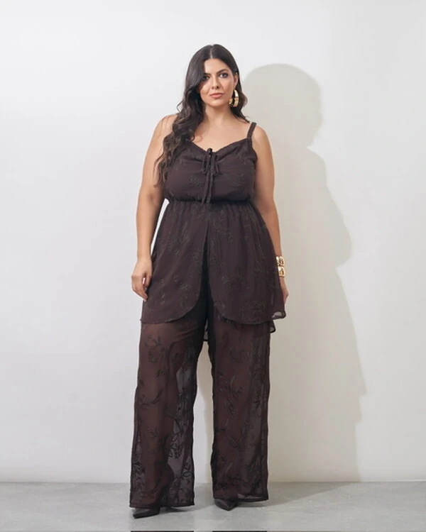 regata em crepe trabalhada com ajuste juli kayla