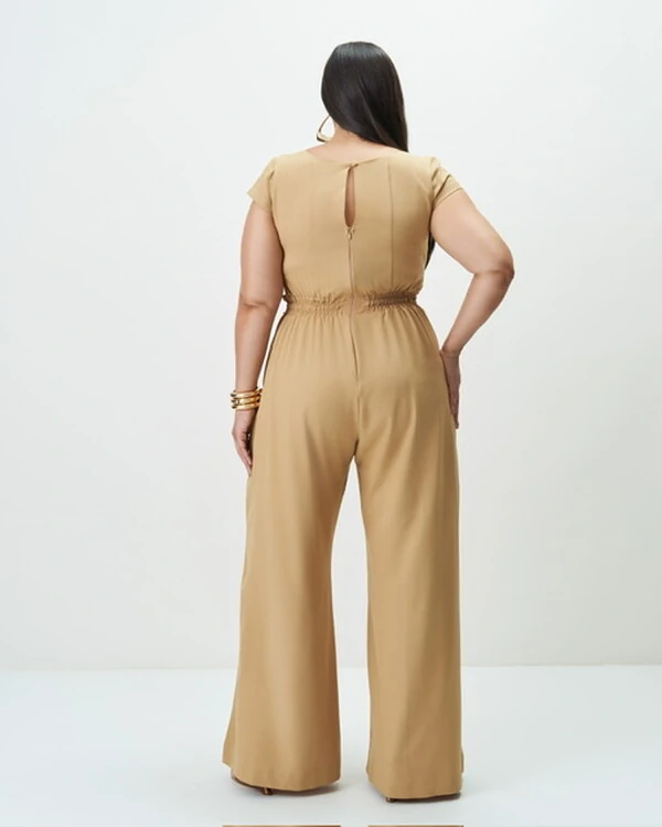 macacao decote quadrado com recortes em alfaiataria e forro quebela