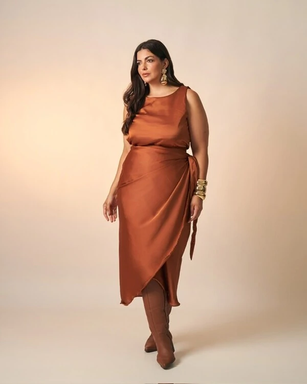 regata melissa tecido poliester acetinado kayla