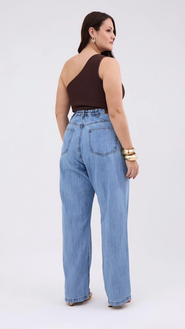 calca reta jeans feminina plus azul claro izzat