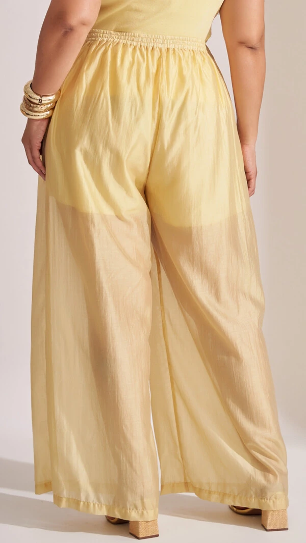 calca reta liocel forro de shorts collab kayla