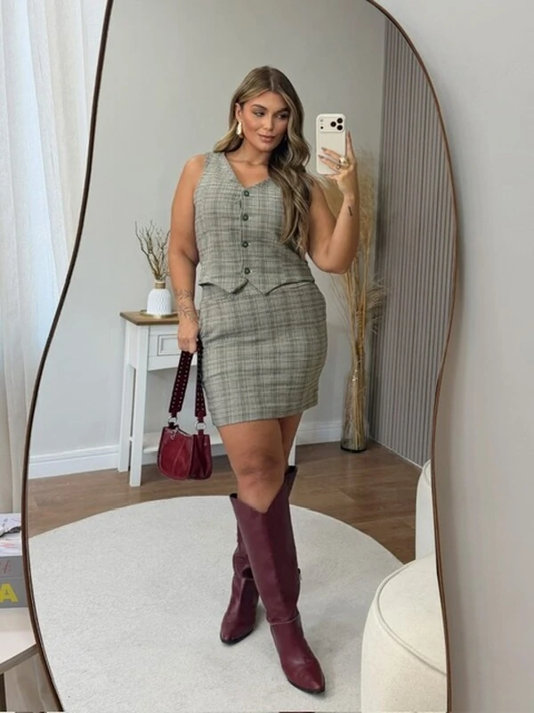 pre venda conjunto alfaiataria tweed xadrez colete e saia milan