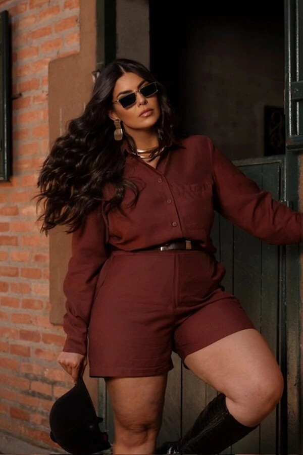 pre venda conjunto camisa com shorts e cinto divas