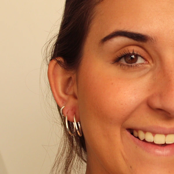 Argola Pequena fio redondo Prata 925