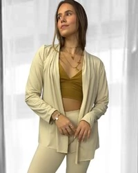 Cardigan Bossa Preguistê: O Abraço de Elegância do seu Conjunto