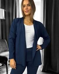 Cardigan Bossa Preguistê: O Abraço de Elegância do seu Conjunto