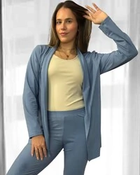 Cardigan Bossa Preguistê: O Abraço de Elegância do seu Conjunto