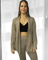 Cardigan Bossa Preguistê: O Abraço de Elegância do seu Conjunto