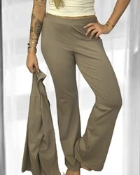 Calça Nova Preguistê: A Elegância Atemporal para sua Bossa Nova