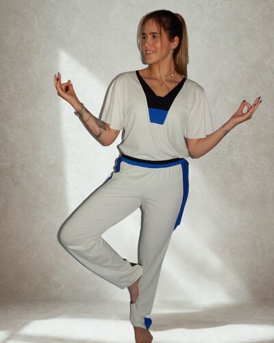 Foto Pijama Feminino Homewear Preguistê Multifuncional Ocasional Imponente Off Royal e Preto