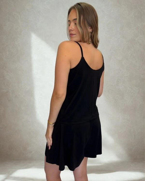 Blusa de Alça Reta Linda