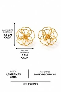 Brinco Semijoia Essenza Flor Trabalhado Vazado Pequeno Dourado