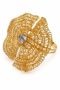 Bracelete Semijoia Essenza Flor Artesanal Dourado