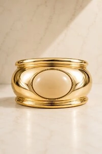 Bracelete Maxi Abaulado e Pedra Oval Dourado