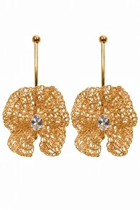 Brinco Semijoia Essenza Flor Artesanal Dourado