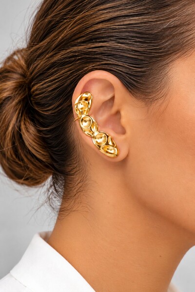 Foto Brinco Semijoia Essenza Ear Cuff Orgânico Martelado Dourado