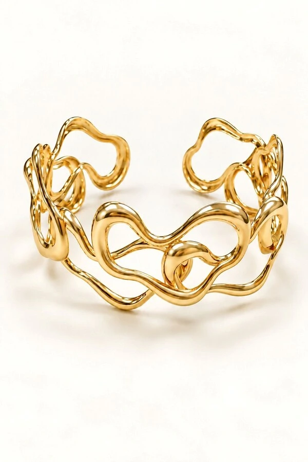 Bracelete Semijoia Essenza Orgânico Vazado Dourado