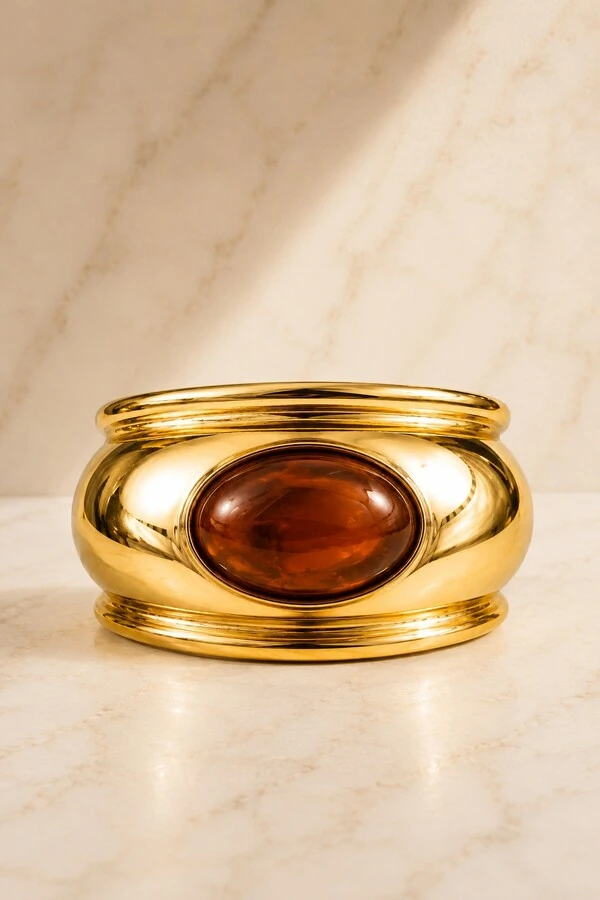 Bracelete Maxi Abaulado e Pedra Oval Dourado