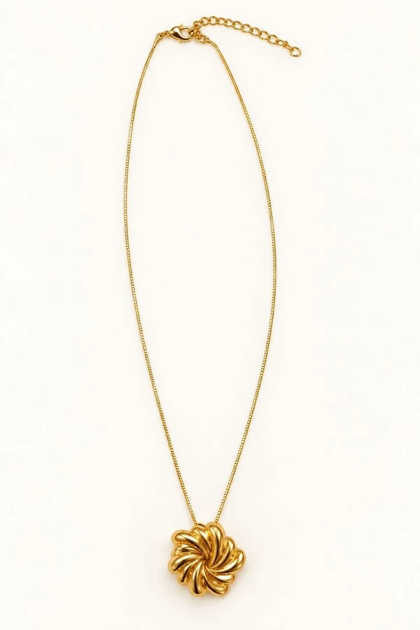 Colar Semijoia Essenza Flor Plissada Dourado