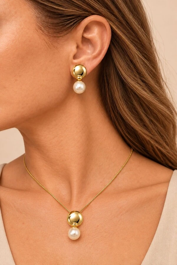 Conjunto Semijoia Essenza Pérola e Chapa Dourado