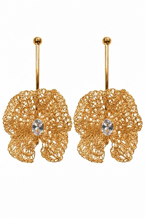 Brinco Semijoia Essenza Flor Artesanal Dourado