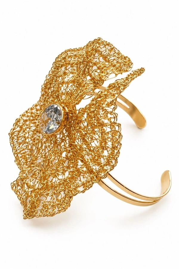 Bracelete Semijoia Essenza Flor Artesanal Dourado