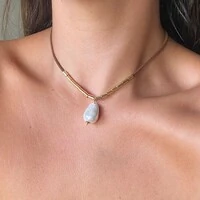 Colar Couro Caramelo Pérola Barroca