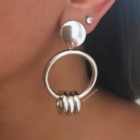 Brinco Elos Prateado