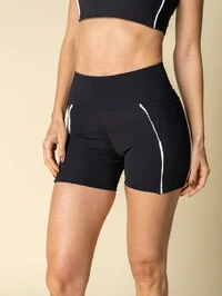 Shorts Serene Mistery