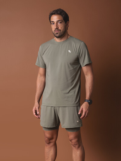 Foto Camiseta UV Masculina Grounded Green