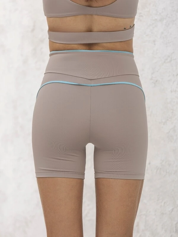 Shorts Gravity Neutral