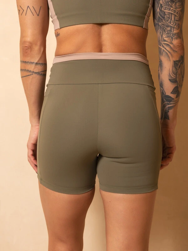 Shorts Element Yard