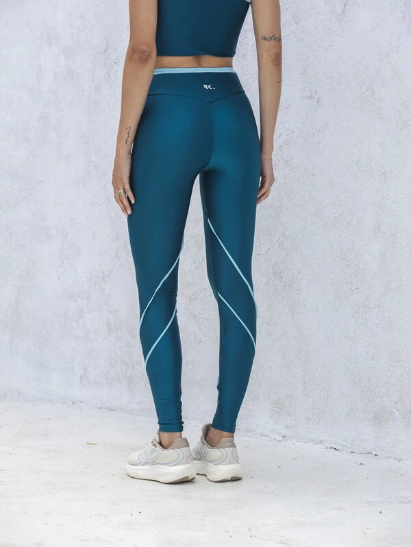 Legging Gravity Axis