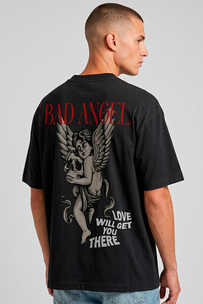 Foto Camiseta oversized preta Bad Angel Collors