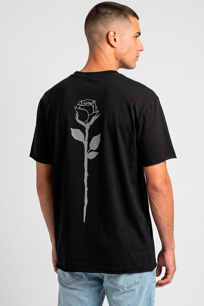 Foto Camiseta preta Rose Back