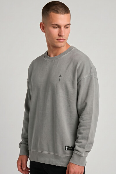 Foto Blusa oversized de moletom estonado cinza Cross