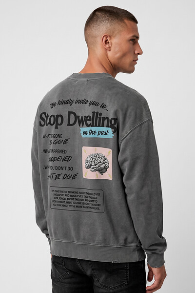 Foto Blusa oversized de moletom estonado chumbo Stop Dwelling