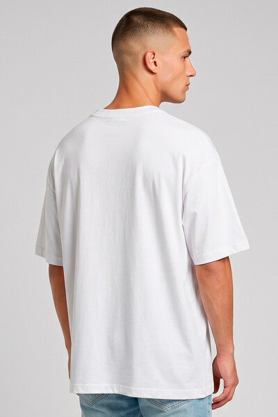 FotoCamiseta oversized branca Enjoy The Silence Front