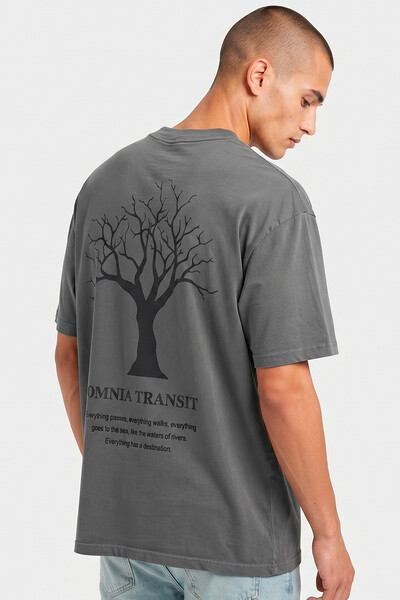Foto Camiseta oversized estonada chumbo Omnia Transit