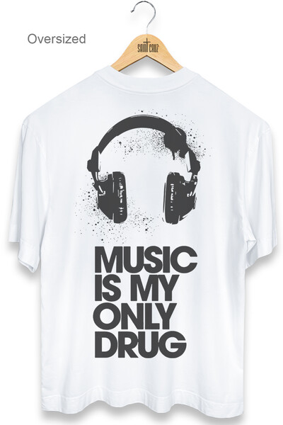 Foto Camiseta oversized branca Drug