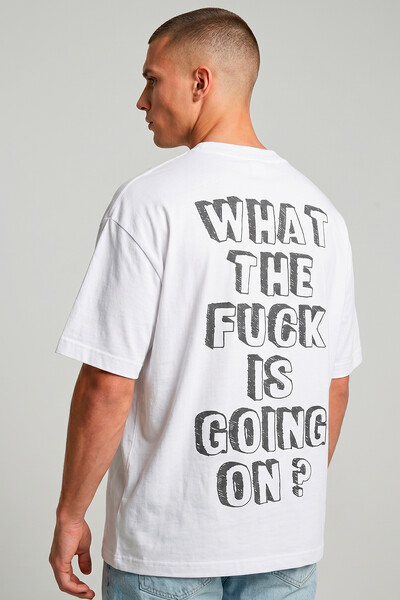 Foto Camiseta oversized branca Now