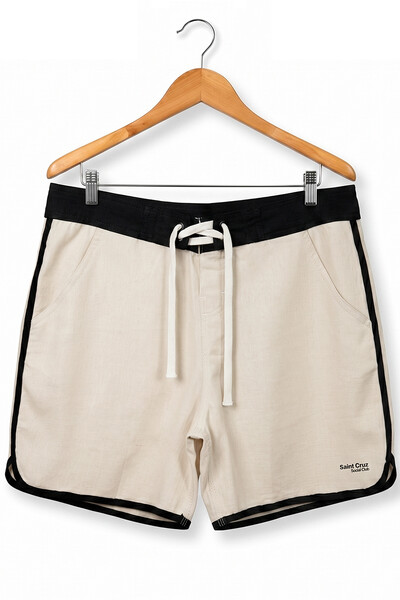 Foto Bermuda de linho Off White e Preta