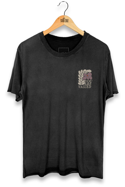 Foto Camiseta preta Valued Outlet