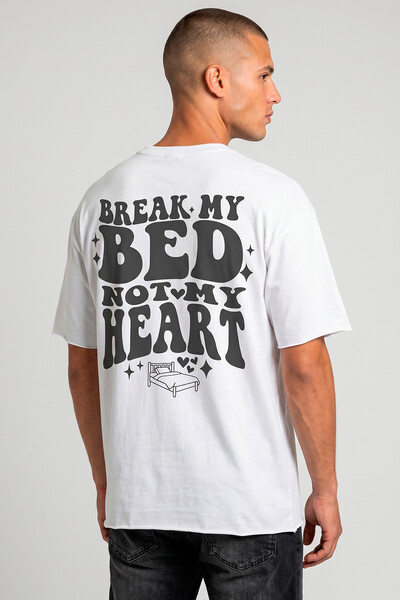Foto Camiseta branca Bed Black