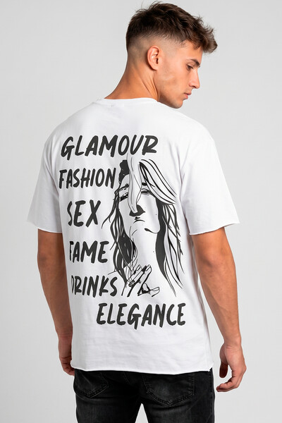 Foto Camiseta branca Glamour
